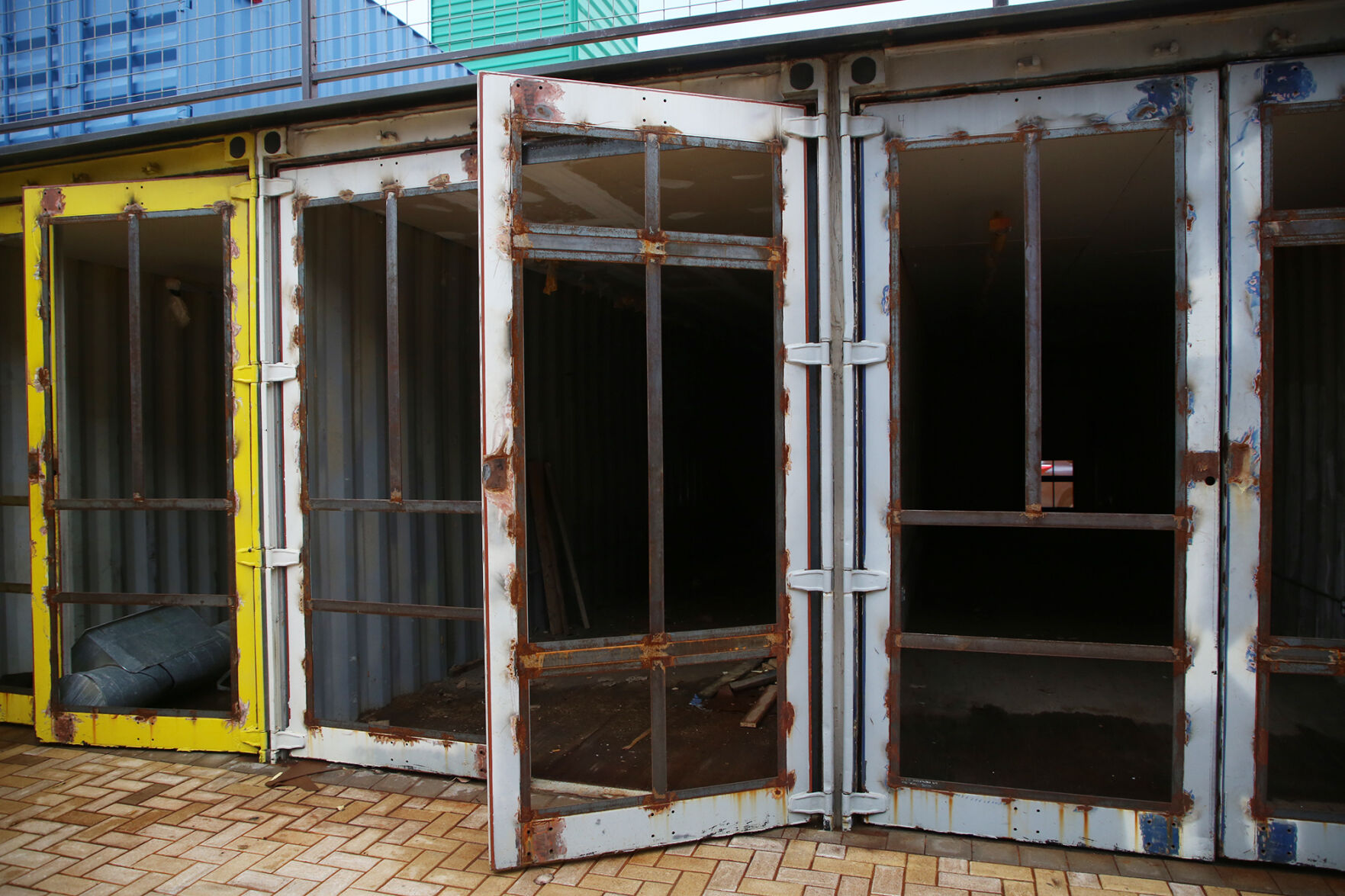 Containery